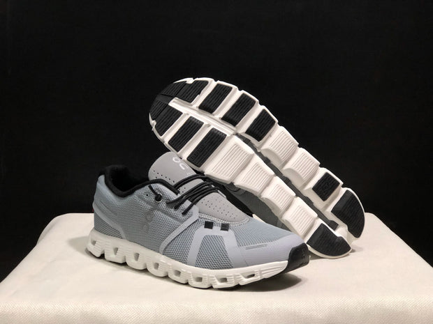 On Cloud 5 Sports Training Shoes for Men and Women