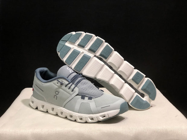 On Cloud 5 Sports Training Shoes for Men and Women